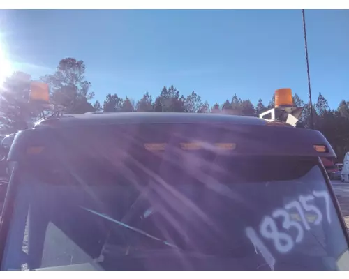 PETERBILT 579 CAB CLIP