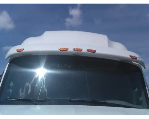 PETERBILT 579 CAB CLIP
