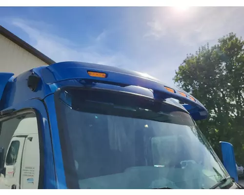 PETERBILT 579 CAB CLIP