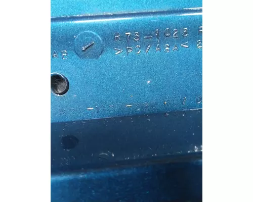 PETERBILT 579 CAB CLIP