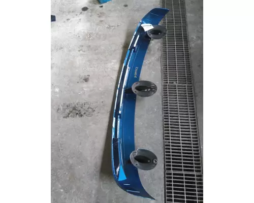 PETERBILT 579 CAB CLIP