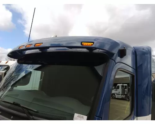 PETERBILT 579 CAB CLIP