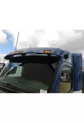 PETERBILT 579 CAB CLIP