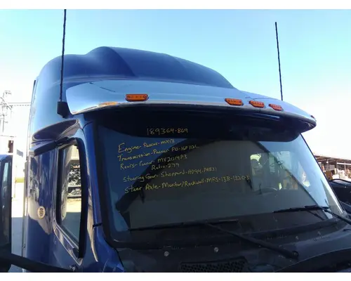 PETERBILT 579 CAB CLIP