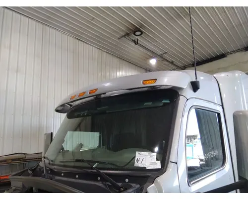 PETERBILT 579 CAB CLIP