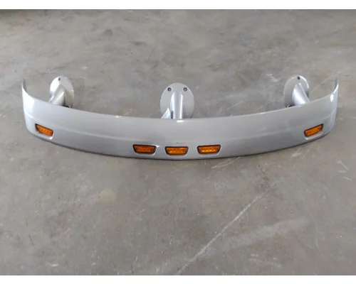 PETERBILT 579 CAB CLIP