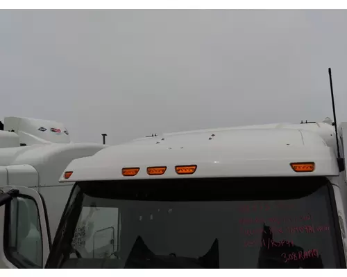 PETERBILT 579 CAB CLIP