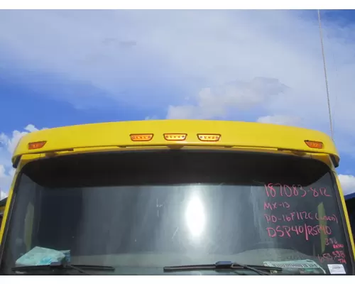 PETERBILT 579 CAB CLIP