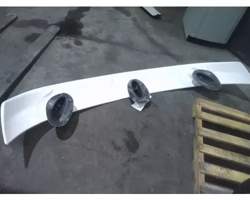 PETERBILT 579 CAB CLIP