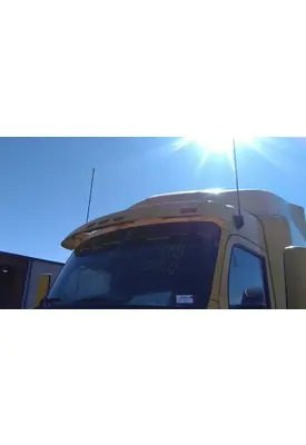 PETERBILT 579 CAB CLIP