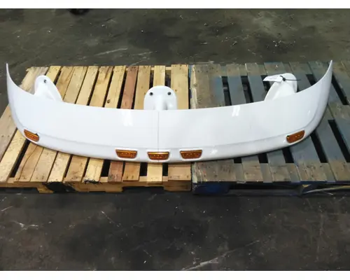 PETERBILT 579 CAB CLIP