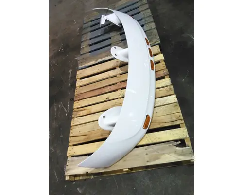PETERBILT 579 CAB CLIP