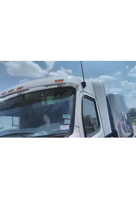 PETERBILT 579 CAB CLIP