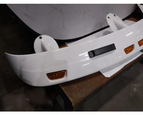 PETERBILT 579 CAB CLIP