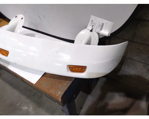 PETERBILT 579 CAB CLIP