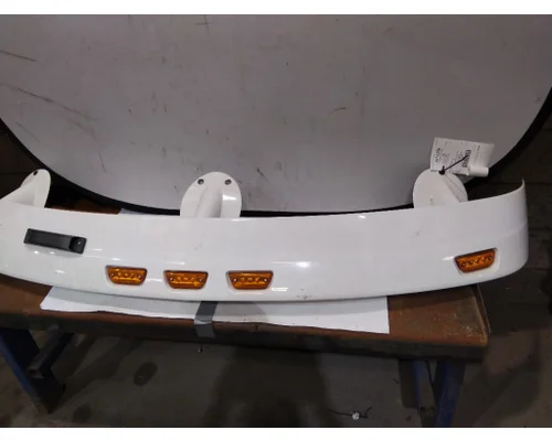 PETERBILT 579 CAB CLIP