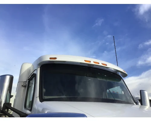 PETERBILT 579 CAB CLIP
