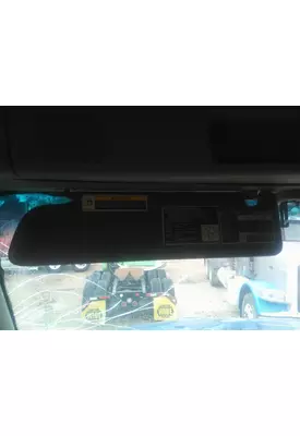 PETERBILT 579 CAB CLIP