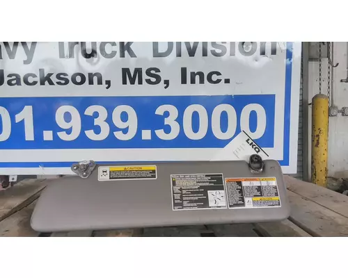 PETERBILT 579 CAB CLIP
