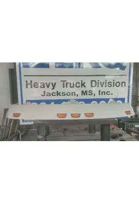 PETERBILT 579 CAB CLIP