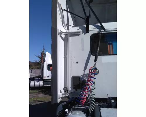 PETERBILT 579 CAB EXTENSION