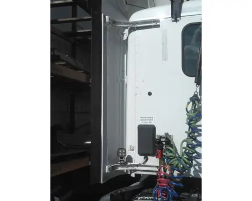 PETERBILT 579 CAB EXTENSION