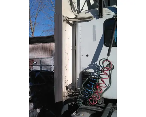 PETERBILT 579 CAB EXTENSION