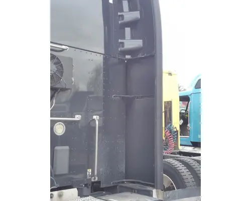 PETERBILT 579 CAB EXTENSION