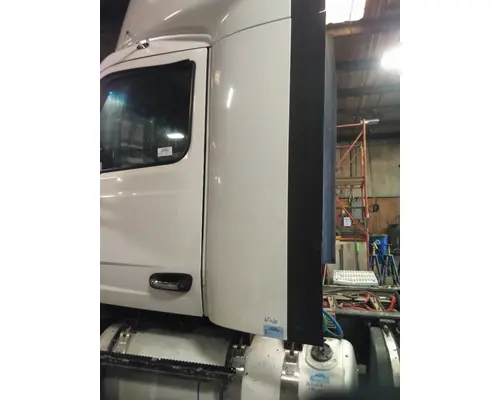PETERBILT 579 CAB EXTENSION