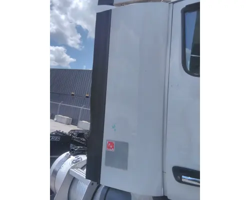PETERBILT 579 CAB EXTENSION