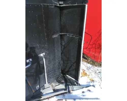 PETERBILT 579 CAB EXTENSION