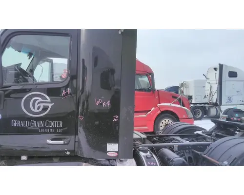 PETERBILT 579 CAB EXTENSION