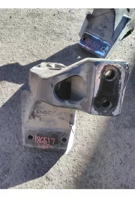 PETERBILT 579 CAB MOUNT,BRACKET