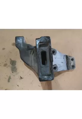 PETERBILT 579 CAB MOUNT,BRACKET