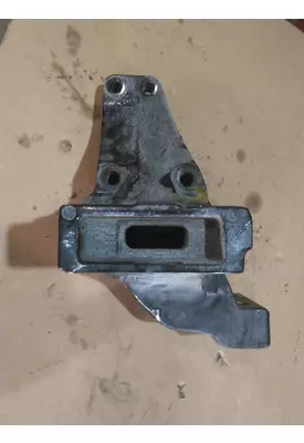 PETERBILT 579 CAB MOUNT,BRACKET