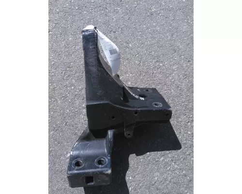 PETERBILT 579 CAB MOUNT,BRACKET