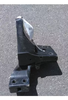 PETERBILT 579 CAB MOUNT,BRACKET