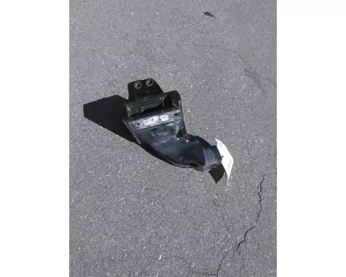 PETERBILT 579 CAB MOUNT,BRACKET