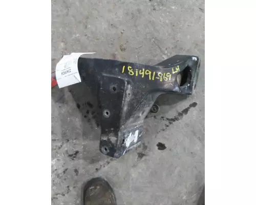 PETERBILT 579 CAB MOUNT,BRACKET