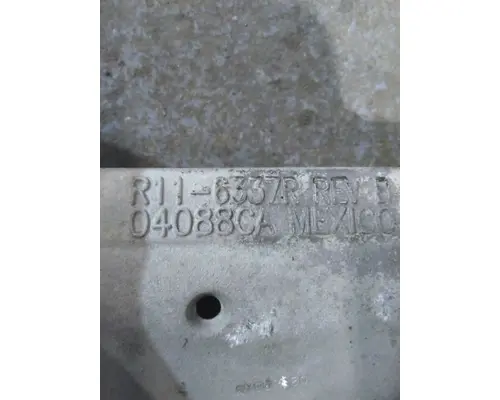 PETERBILT 579 CAB MOUNT,BRACKET