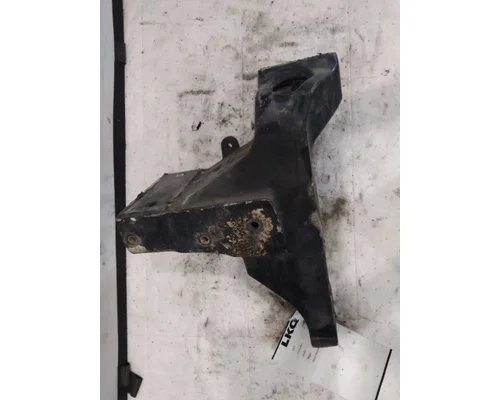 PETERBILT 579 CAB MOUNT,BRACKET