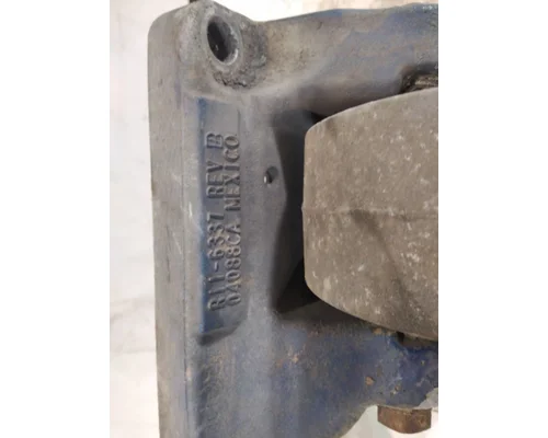 PETERBILT 579 CAB MOUNT,BRACKET