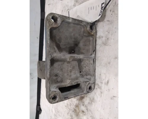 PETERBILT 579 CAB MOUNT,BRACKET