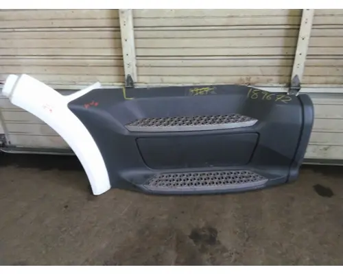 PETERBILT 579 CAB SKIRTSIDE FAIRING