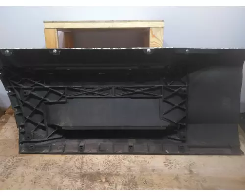 PETERBILT 579 CAB SKIRTSIDE FAIRING