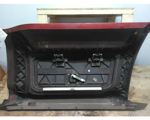 PETERBILT 579 CAB SKIRTSIDE FAIRING