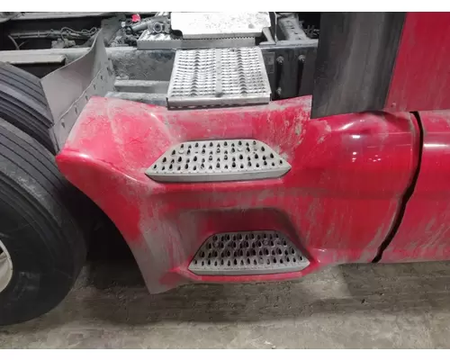 PETERBILT 579 CAB SKIRTSIDE FAIRING