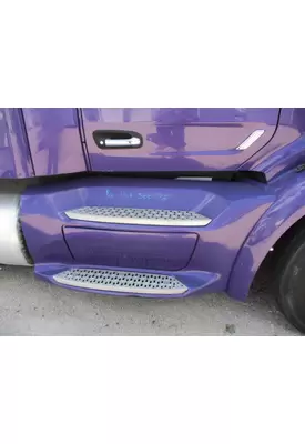 PETERBILT 579 CAB SKIRT/SIDE FAIRING