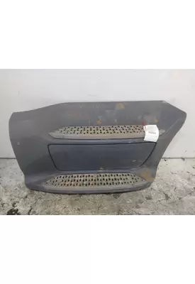 PETERBILT 579 CAB SKIRT/SIDE FAIRING