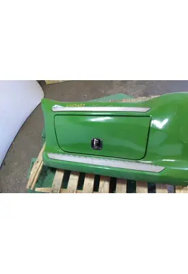 PETERBILT 579 CAB SKIRT/SIDE FAIRING